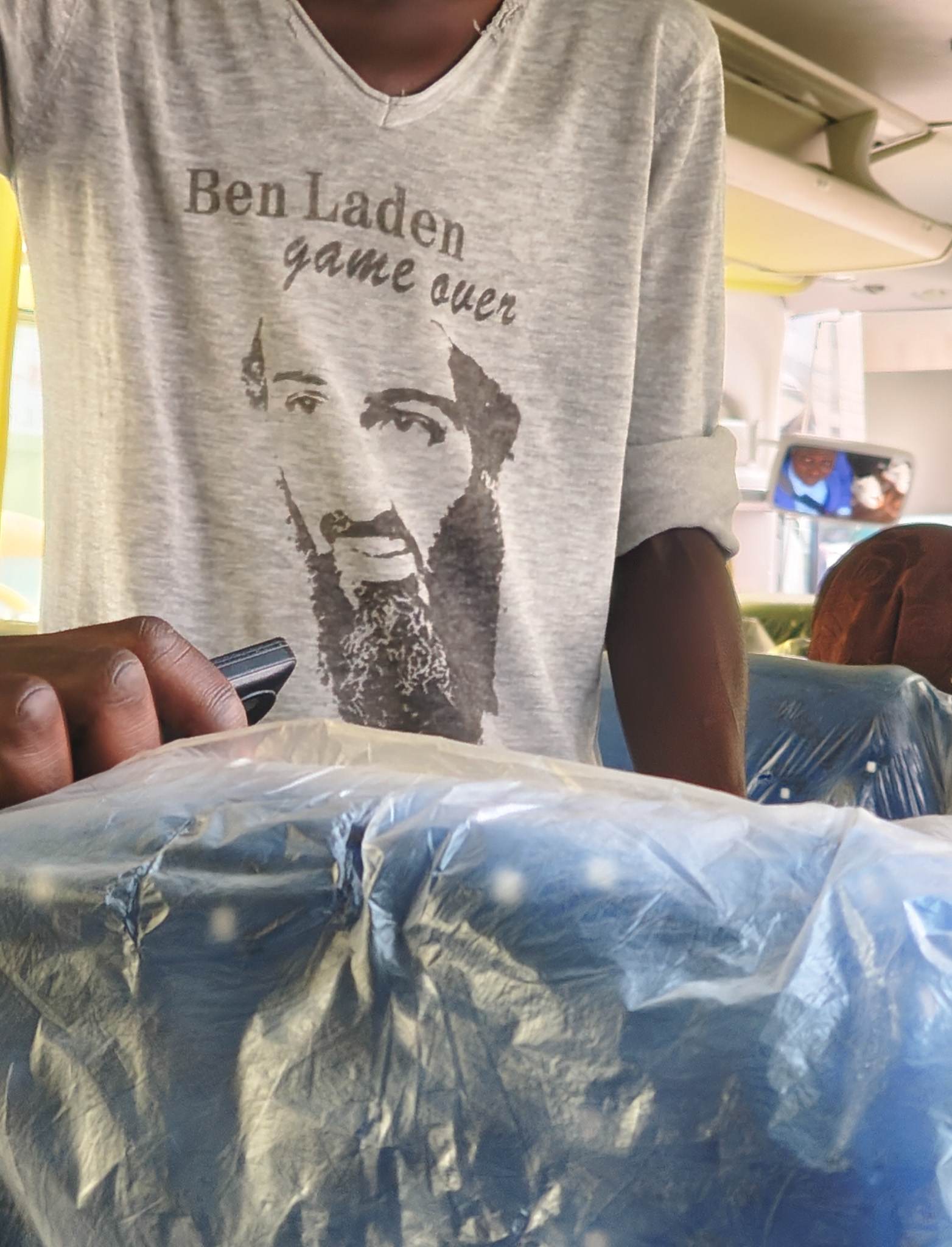 Funny shirt on the bus. "Bin" is written as "Ben" in French